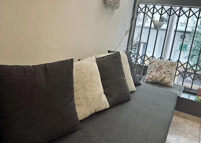 Modern Renovated Mezzanine 테살로니키